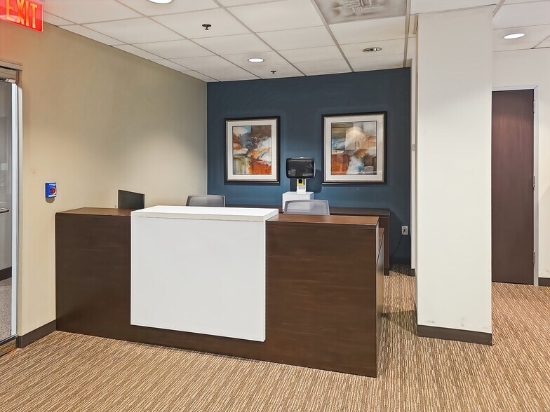 More Photos Of 200 Continental Dr, Newark Coworking Space