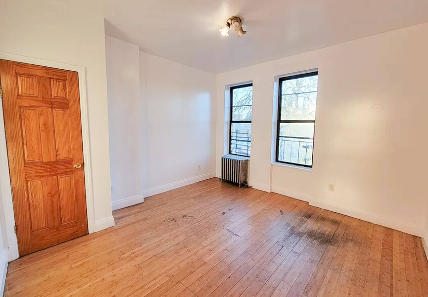 More Photos Of , Astoria Multifamily For Sale