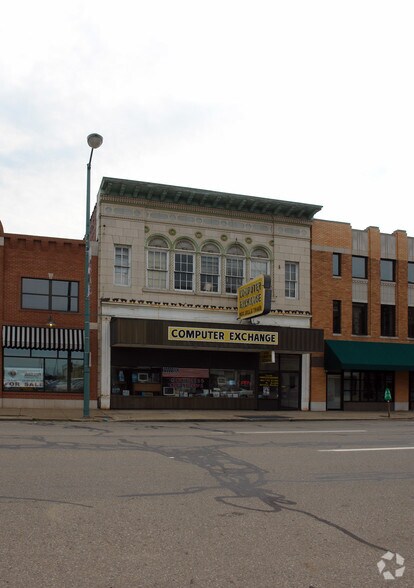 Primary Photo Of 318-320 Cleveland Ave NW, Canton Storefront Retail Office For Lease