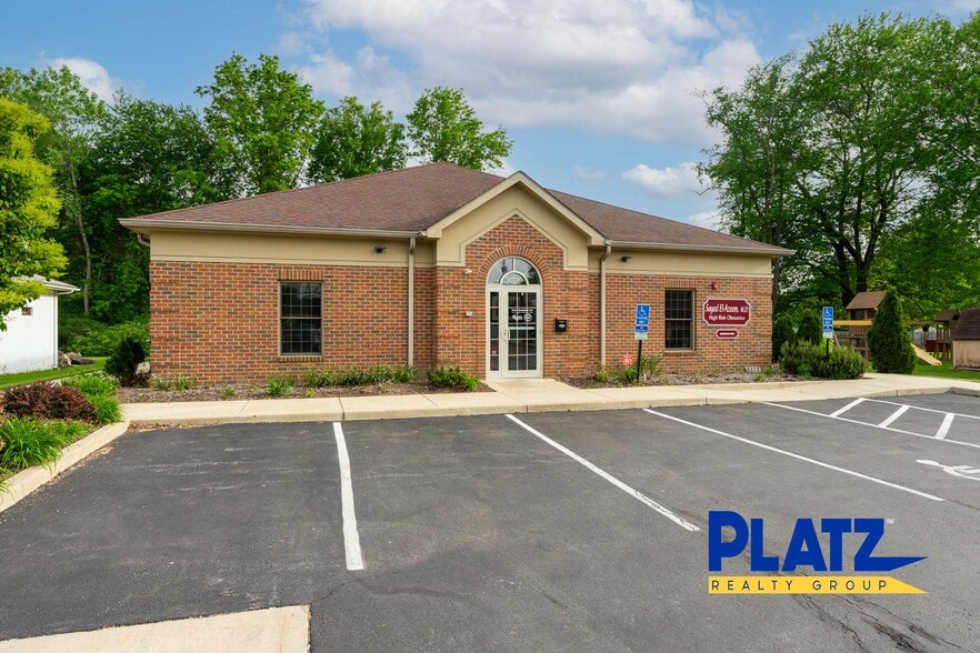 More Photos Of 8828 E Market St, Warren Medical For Lease