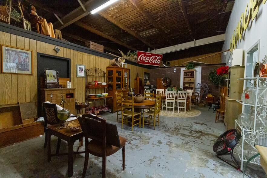 More Photos Of 512 Tift Ave S, Tifton Freestanding For Sale