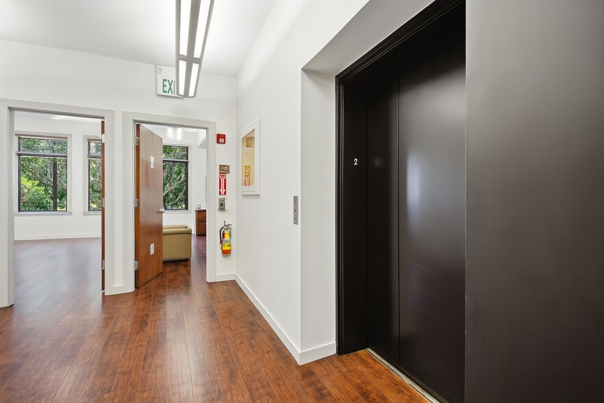 More Photos Of 1717-1719 Powell St, San Francisco Office For Sale