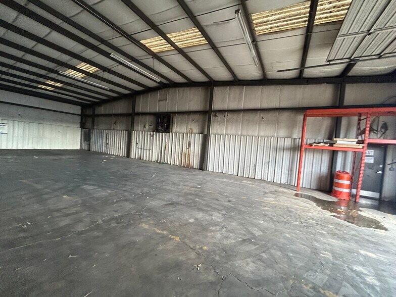 More Photos Of 1500 Union Hill Rd, Alpharetta Manufacturing For Sale