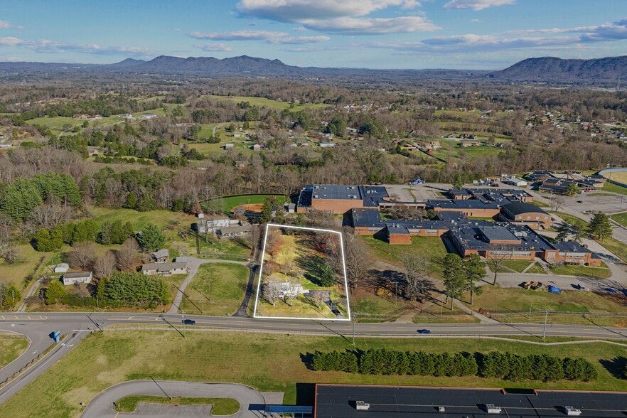 More Photos Of 7700 Tazewell Pike, Corryton Apartments For Sale
