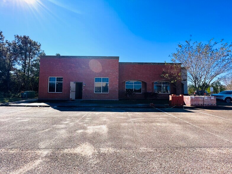 More Photos Of 1275 James Dr, Enterprise Medical For Sale