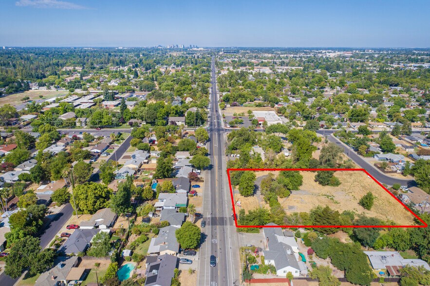 More Photos Of 3161 Hurley Way, Sacramento Land For Sale