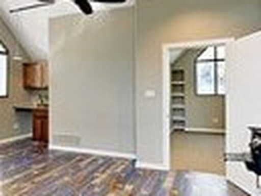 More Photos Of 2912 W Park Row, Arlington Loft Creative Space For Lease