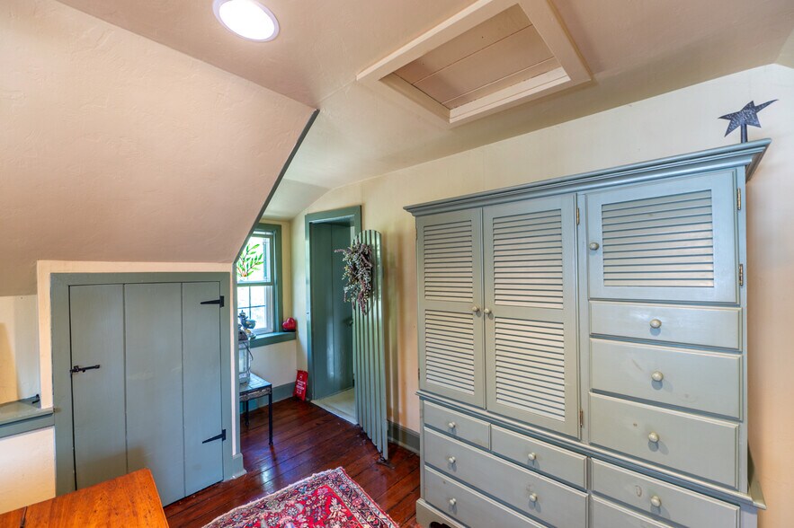 More Photos Of 547 Baltimore Pike, Glen Mills Office For Sale