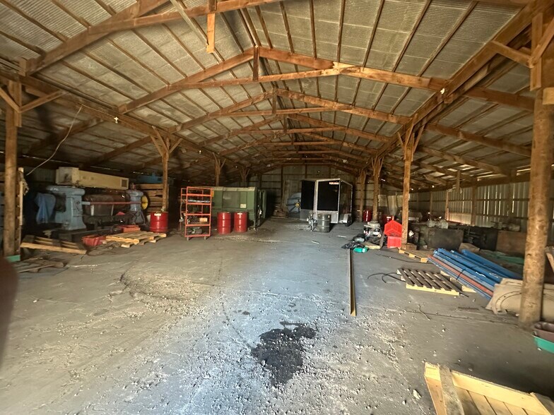 More Photos Of 636 S East St, Mount Carroll Warehouse For Sale