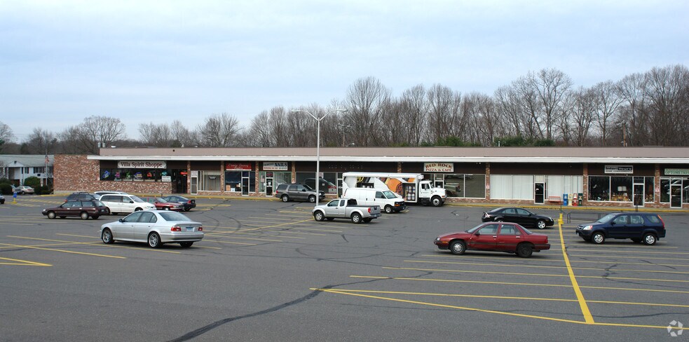 More Photos Of 591 Middle Tpke, Storrs Mansfield Unknown For Lease