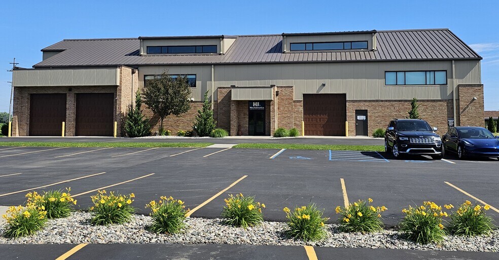 More Photos Of 3933 Monitor Rd, Bay City Office For Sale