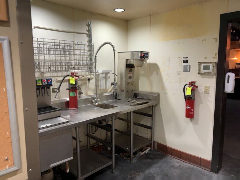 More Photos Of 5575-5555 S Virginia St, Reno Unknown For Lease