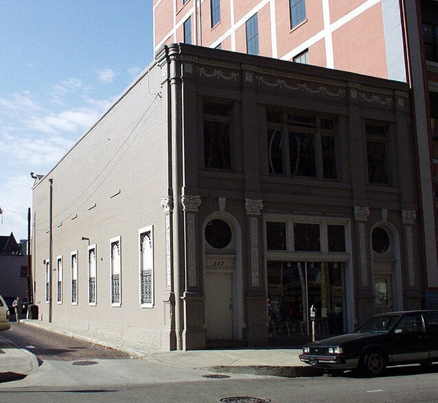 More Photos Of 807-809 Race St, Cincinnati Storefront Retail Residential For Sale