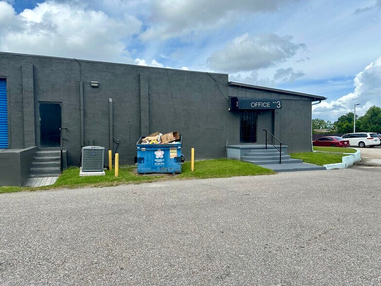 More Photos Of 1011 W Lancaster Rd, Orlando General Retail For Sale