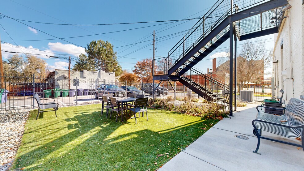 More Photos Of 3700 N Franklin St, Denver Office For Sale