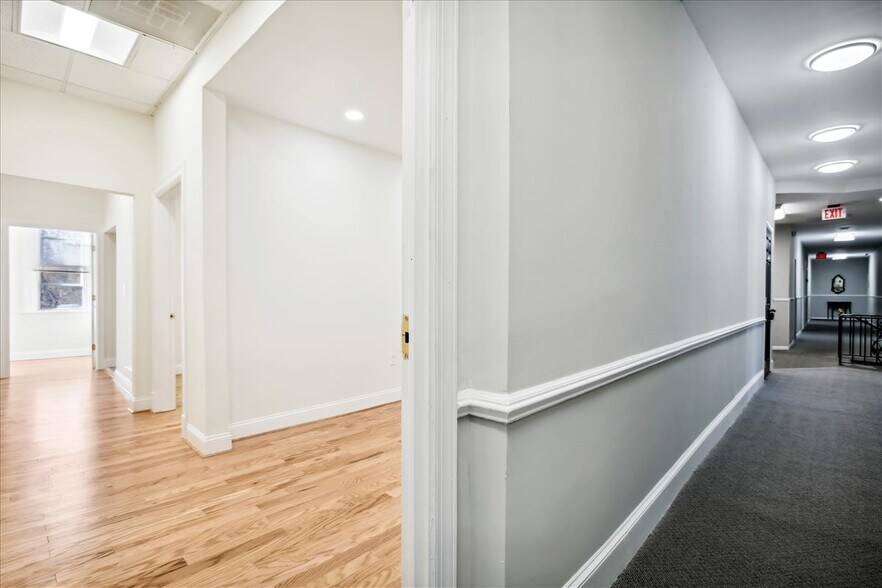 More Photos Of 5500-5506 Connecticut Ave NW, Washington Office For Lease