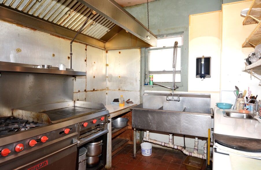 More Photos Of 58 Main St, Glen Gardner General Retail For Sale