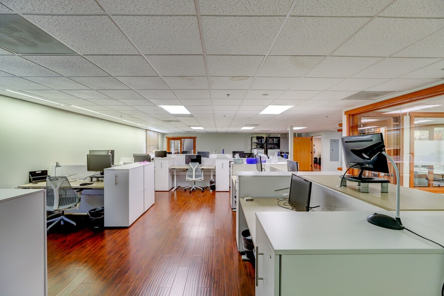 More Photos Of 155 El Camino Real, Tustin Office For Lease