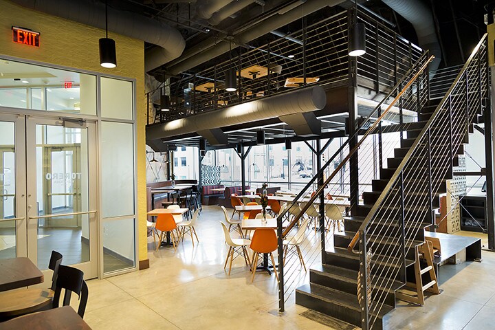 More Photos Of 202 S Cheyenne Ave, Tulsa Office For Lease