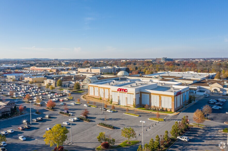 More Photos Of 1720 Old Fort Pky, Murfreesboro General Retail For Sale