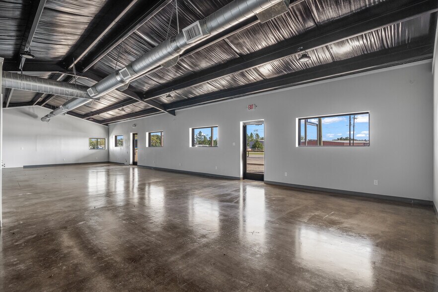 More Photos Of 15996 Highway 80, Edgewood Flex For Sale