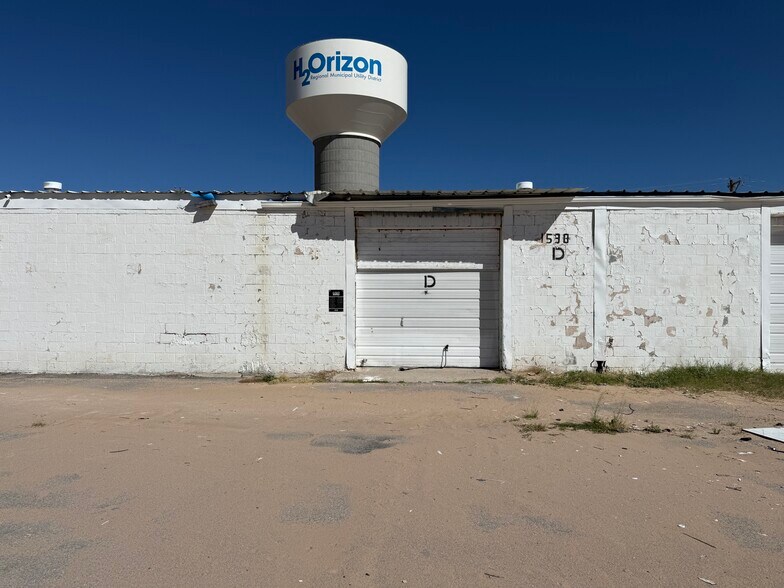 More Photos Of 1538 Pawling Dr, Horizon City Warehouse For Lease