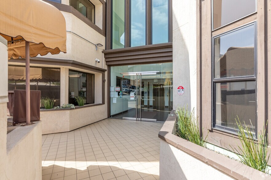 More Photos Of 2250 4th Ave, San Diego Office For Sale