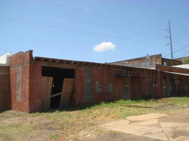 More Photos Of 3717 W Marshall Ave, Longview General Retail For Lease