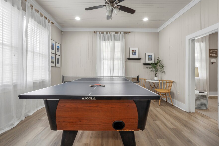 More Photos Of 1705 Government St, Ocean Springs Office For Sale