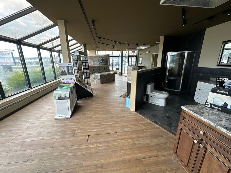 More Photos Of 1340 W Ogden Ave, Naperville General Retail For Sale