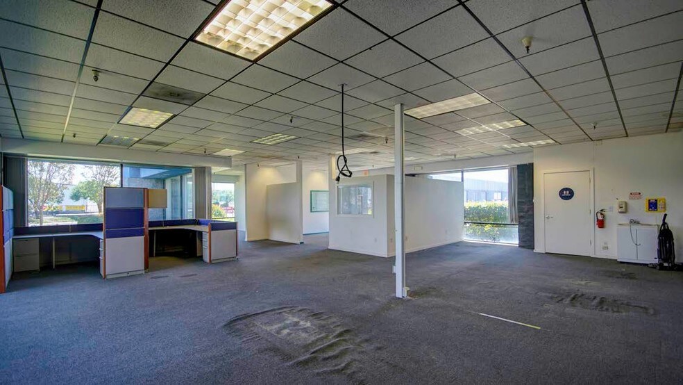 More Photos Of 5755 Redwood Dr, Rohnert Park Storefront Retail Office For Lease