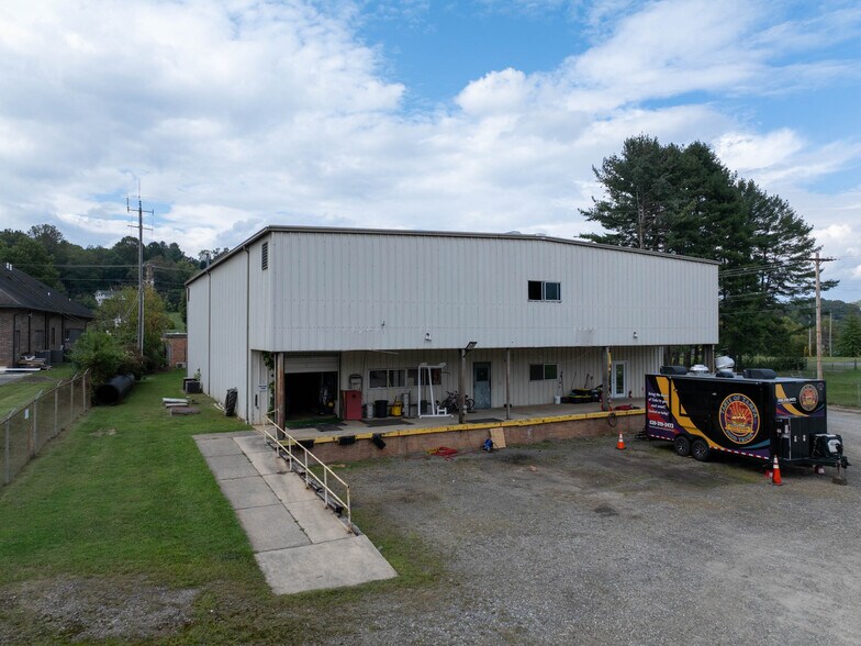 More Photos Of 30 New Treads Dr., Waynesville Light Distribution For Sale