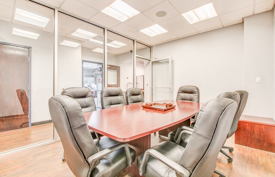 More Photos Of 592-594 N 2nd St, Memphis Freestanding For Sale