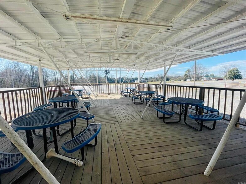 More Photos Of 7649 Batesville, Pleasant Plains Restaurant For Sale