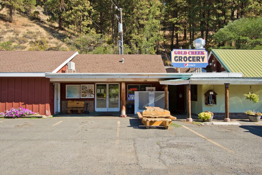 More Photos Of 18431 Hwy 410, Naches Restaurant For Sale