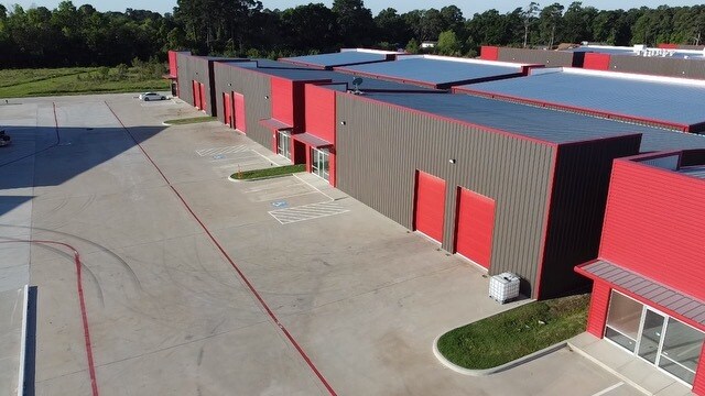 More Photos Of 16285 North Fwy, Houston Unknown For Lease