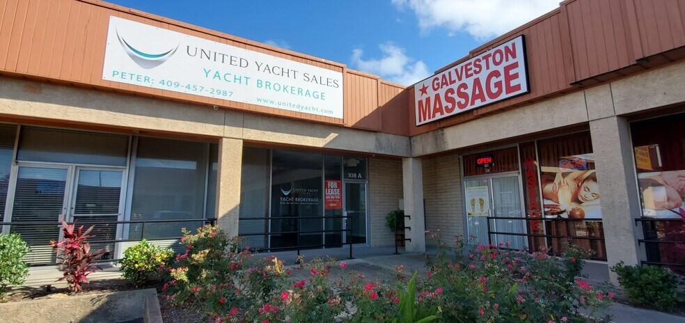 More Photos Of 2115 61st St, Galveston Storefront Retail Office For Lease