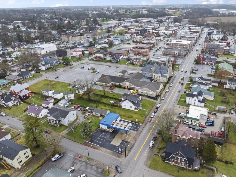 More Photos Of 212 N Main St, Cynthiana Auto Repair For Sale