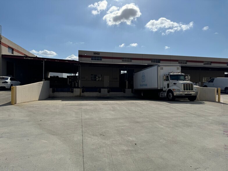 More Photos Of 9906 Gidley St, El Monte Warehouse For Lease