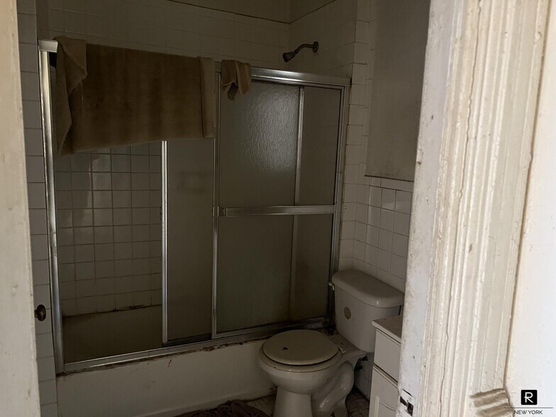 More Photos Of 262 Lenox Ave, New York Storefront Retail Residential For Sale