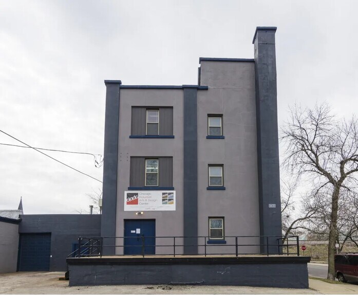 More Photos Of , Chicago Unknown For Sale