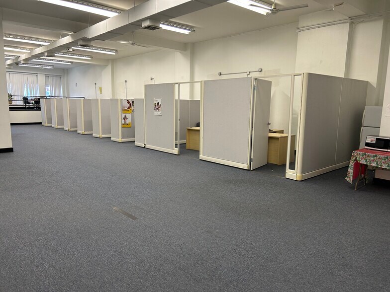 More Photos Of 931 Flatbush Ave, Brooklyn General Retail For Lease