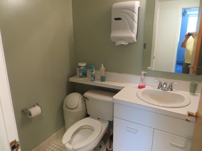 More Photos Of 222 Schanck Rd, Freehold Medical For Lease