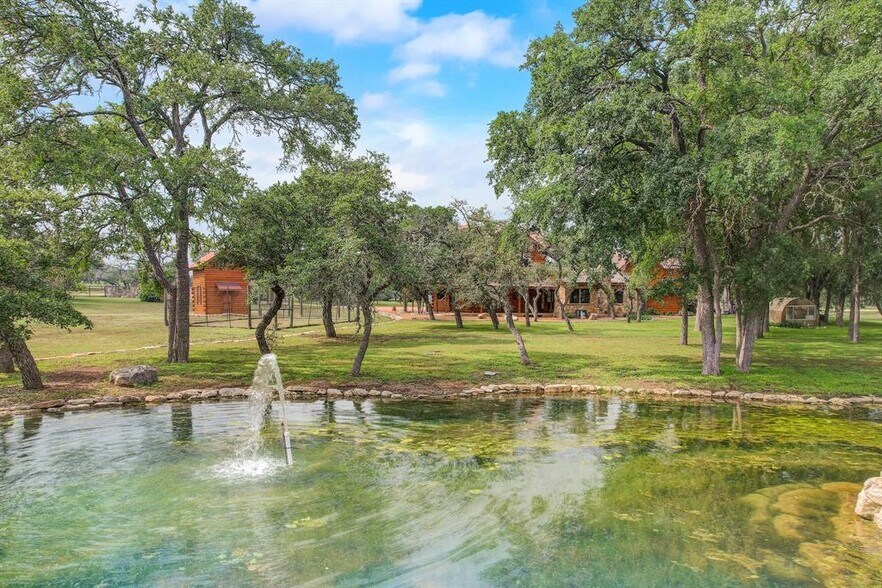 More Photos Of 700 Ledgerock Rd, Wimberley Specialty For Sale