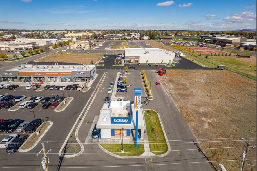 More Photos Of 2703 E Sunnyside Rd, Ammon Fast Food For Sale