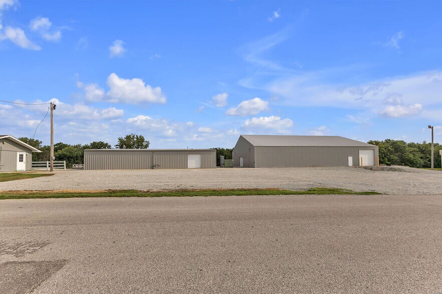 More Photos Of 1600 Park Lane Dr, Trenton Industrial For Sale