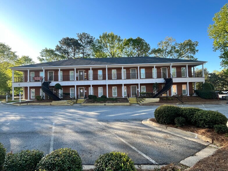 More Photos Of 2386 Clower St, Snellville Office For Lease