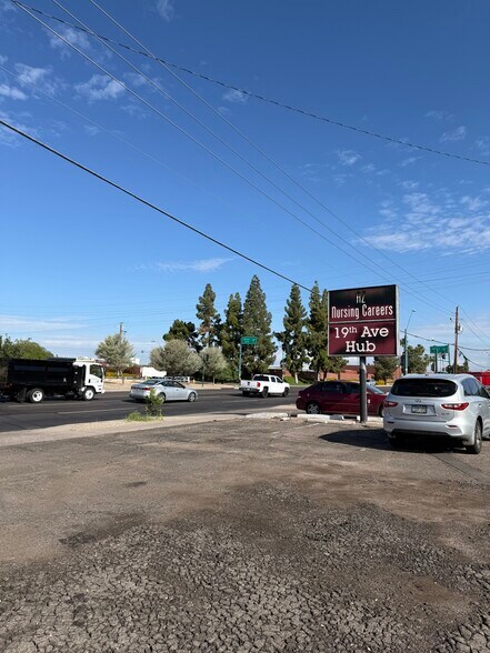 More Photos Of 10729 N 19th Ave, Phoenix Warehouse For Lease