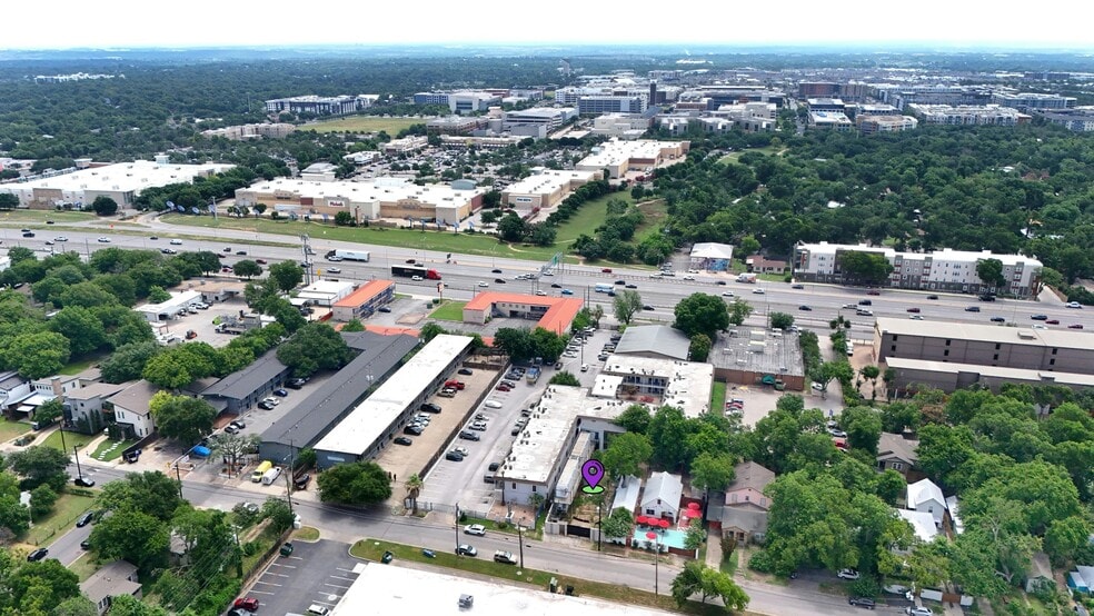 More Photos Of 4707 Harmon Ave, Austin Storefront Retail Residential For Sale