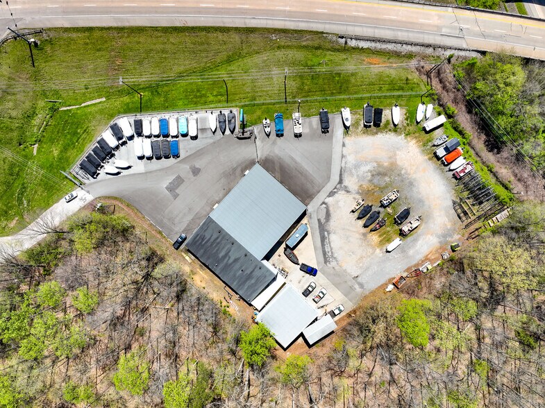 More Photos Of 2905 Cherokee Park Rd, Morristown Auto Dealership For Sale